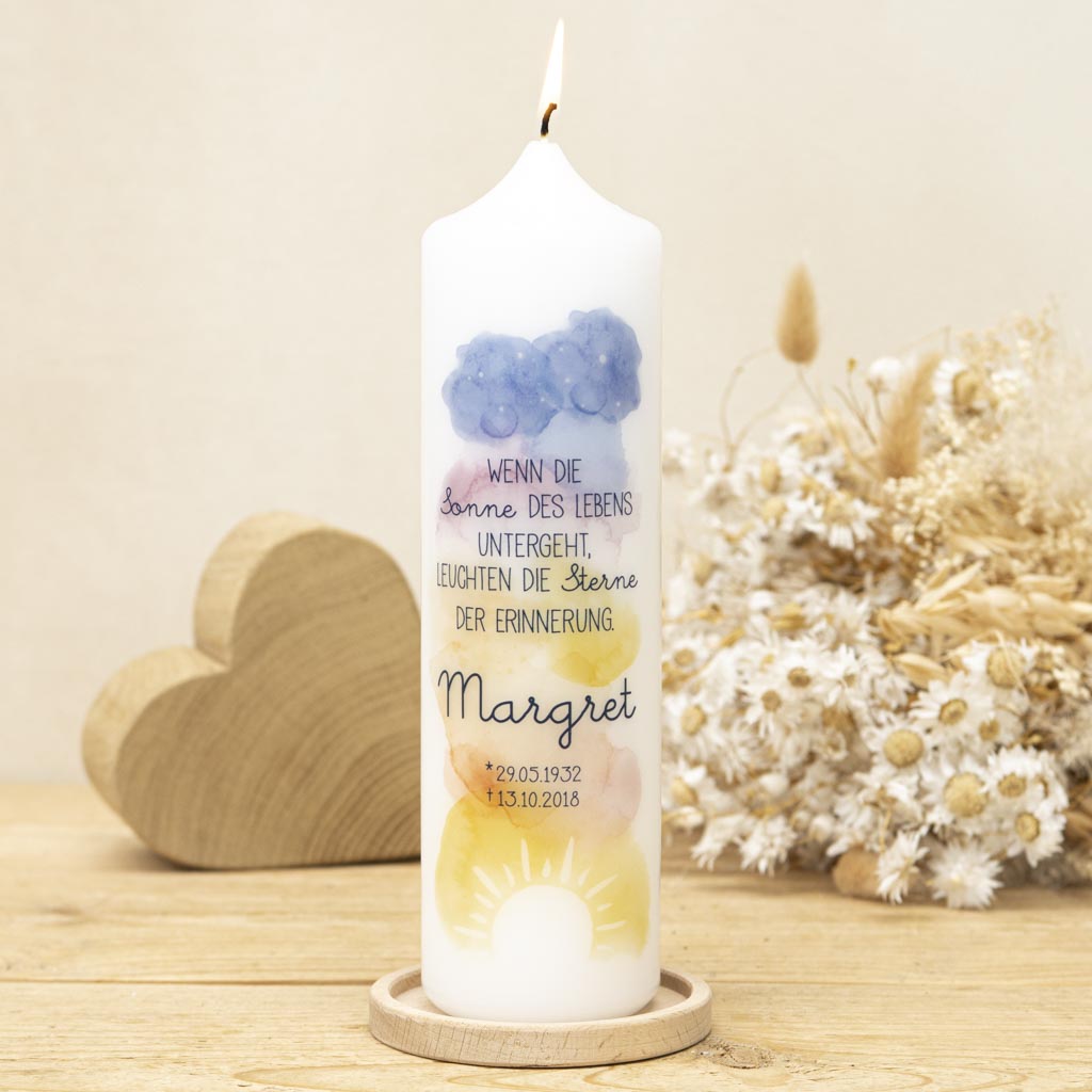 Trauerkerze Erinnerung mit Sonnenuntergang und Sternenhimmel