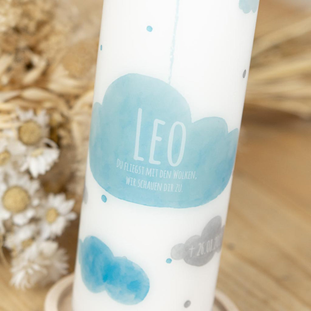 Trauerspruch auf Trauerkerze mit Wolken in Blau