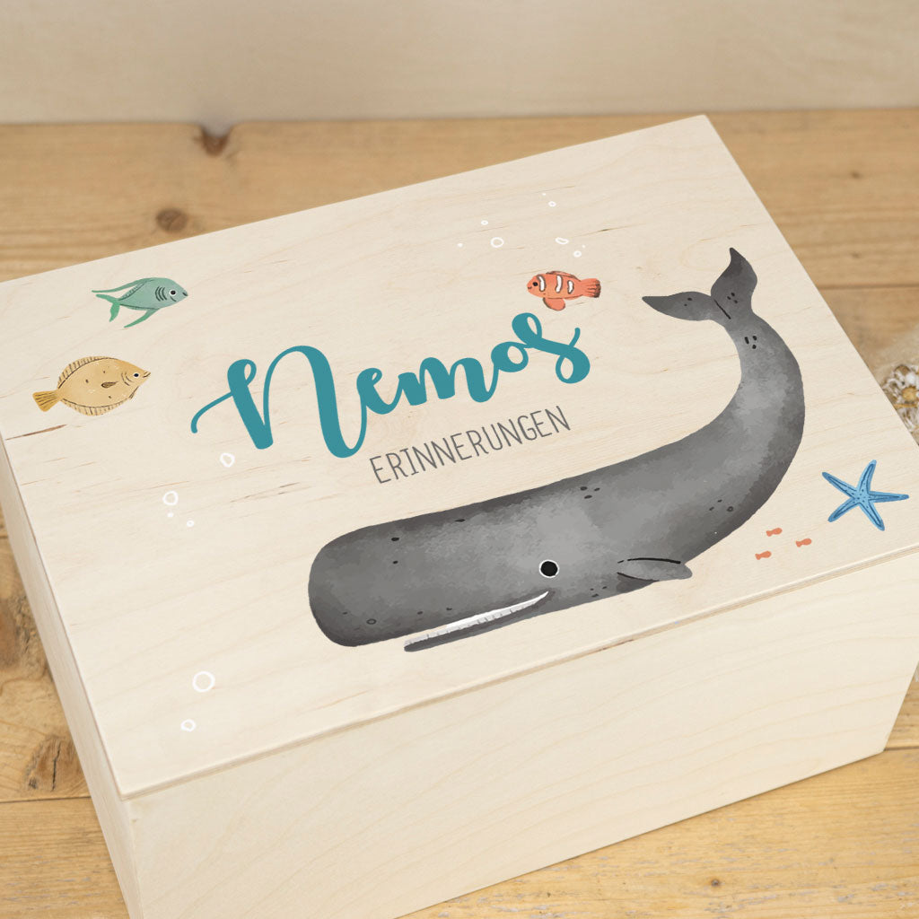 Erinnerungsbox Baby Wal mit Fischen