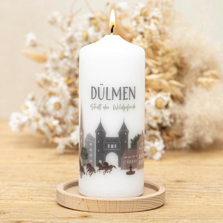 Geschenkkerze Dülmen mit Kerzenhalter aus Holz