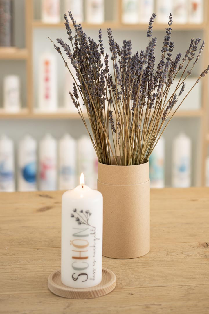 Geschenkbox dekoriert mir Trockenblumen Lavendel