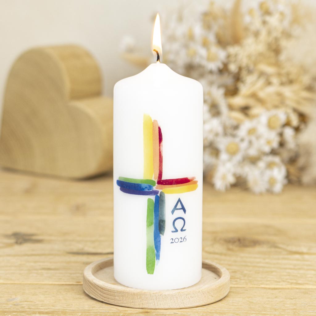 Osterkerze 2026 Kreuz in Regenbogen Farben