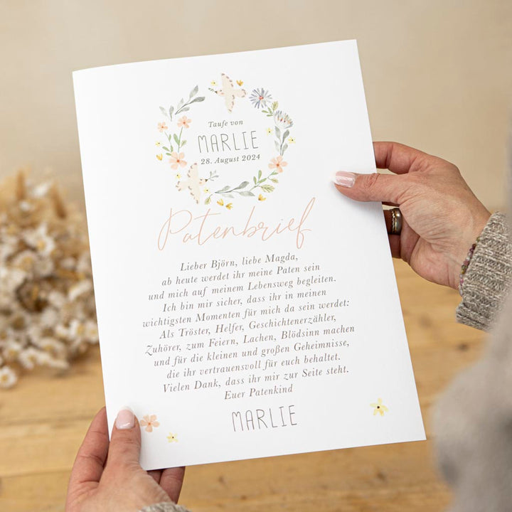 Patenbrief Blumenkranz in Pastelltönen personalisiert nach den Wünschen der Kunden