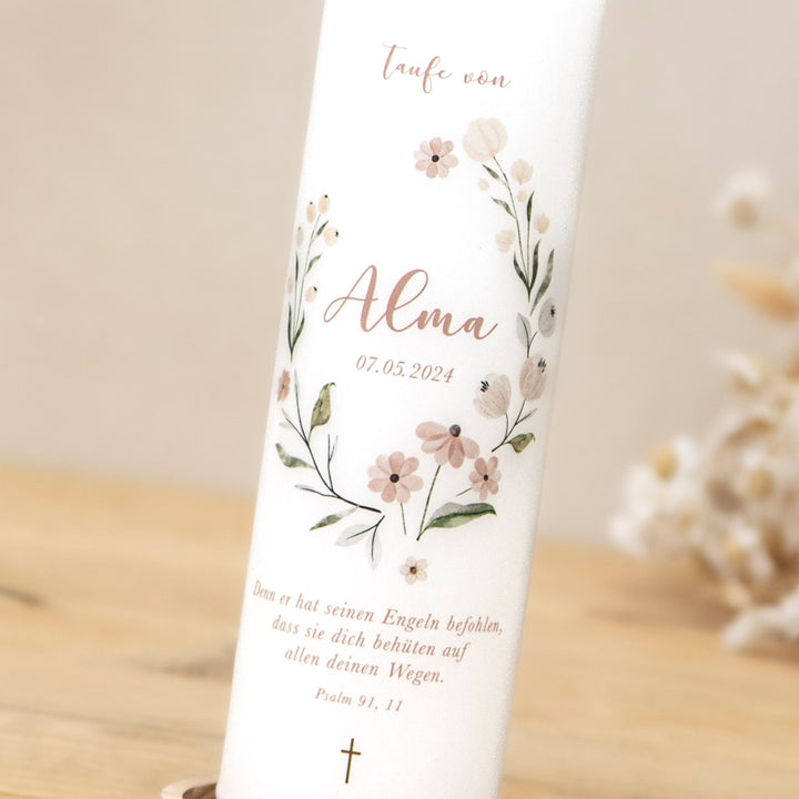 Taufkerze Floral mit Namen, Datum und Taufspruch für Mädchen