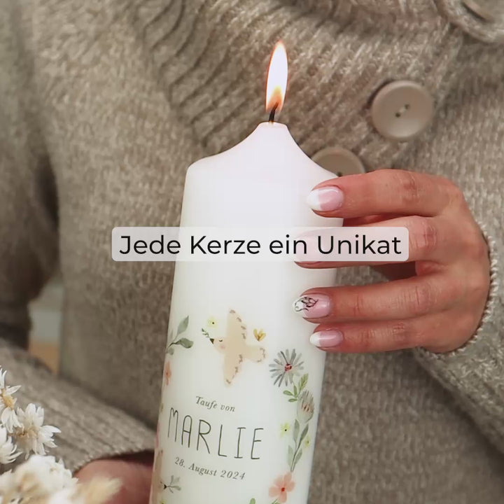 Taufkerze Mädchen und Junge mit Blumen und Taube als Altarkerze oder Rustic Kerze