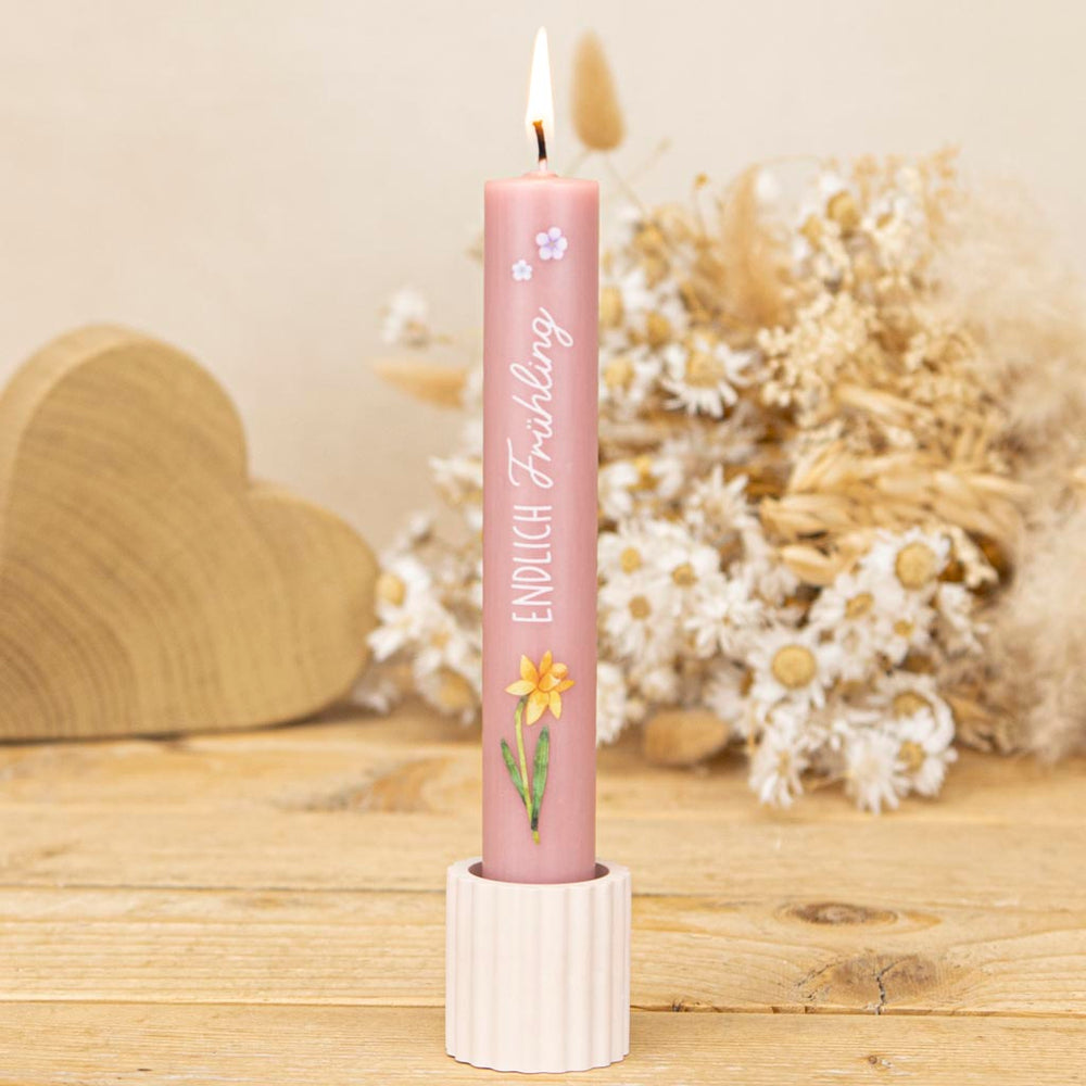 Stabkerze Endlich Frühling mit Osterglocke für Ostern mit passendem Stabkerzenhalter