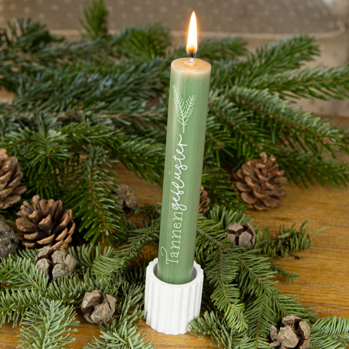 Stabkerze Advent und Weihnachten Tannengeflüster mit Stabkerzenhalter geriffelt