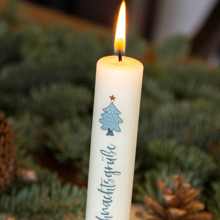 Stabkerze Weihnachtsmann mit Tannenbaum in Blau und Rot