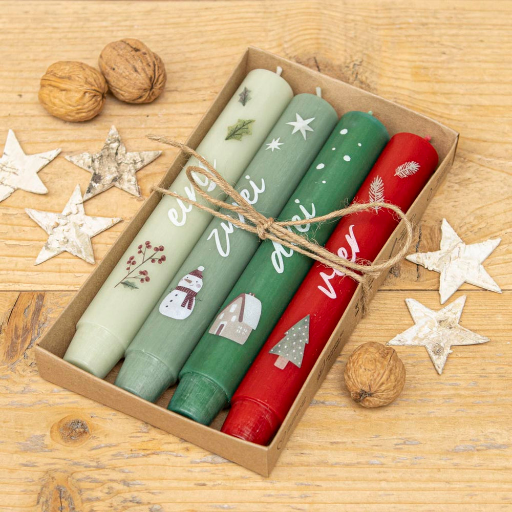 Stabkerzen Advent in 4 Farben mit weihnachtlcihen Motiven