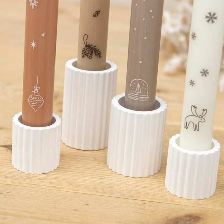 Stabkerzen mit Halter als vierer Set für den Advent, schlicht und modern