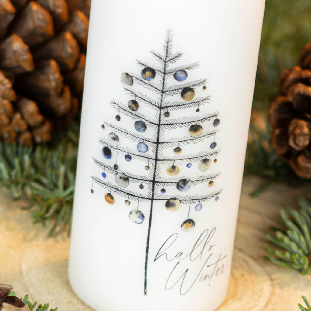 Weihnachtskerze Tannenbaum in modernen Farben