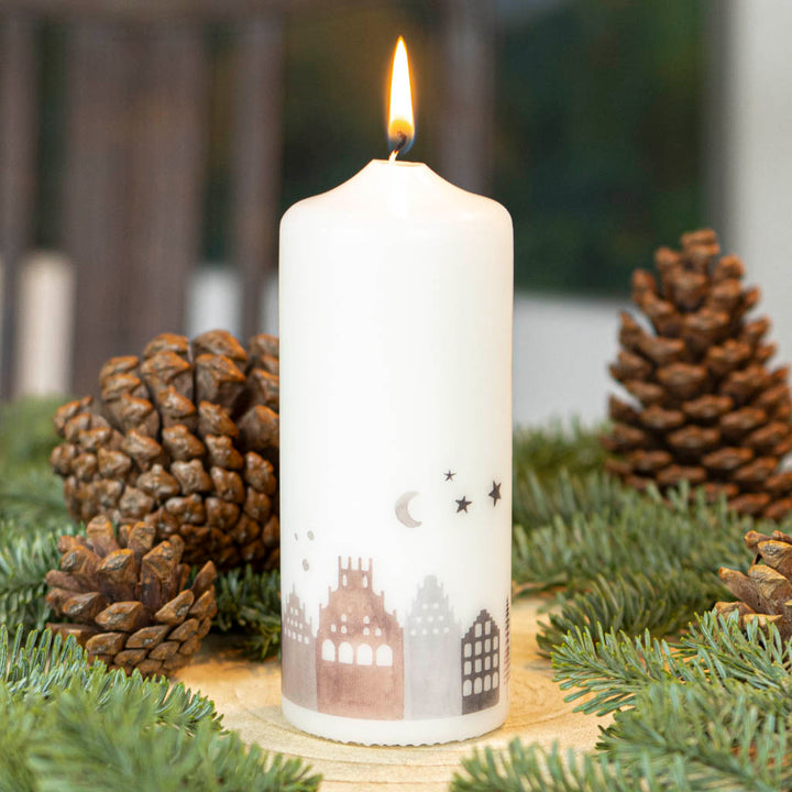 Weihnachtskerze Münster Prinzipalmarkt mit weihnachtlichen Häusern