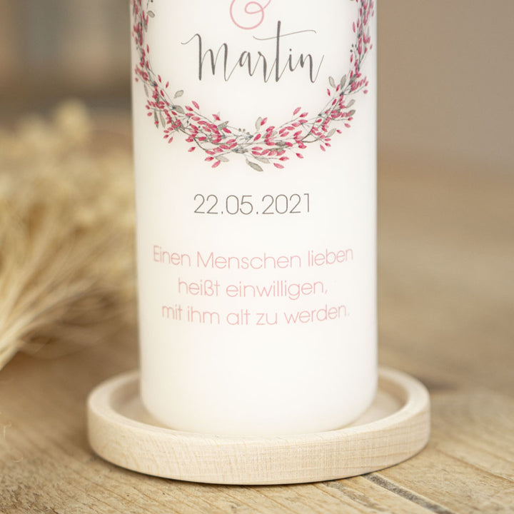 Hochzeitskerze Blumenkranz Trauspruch