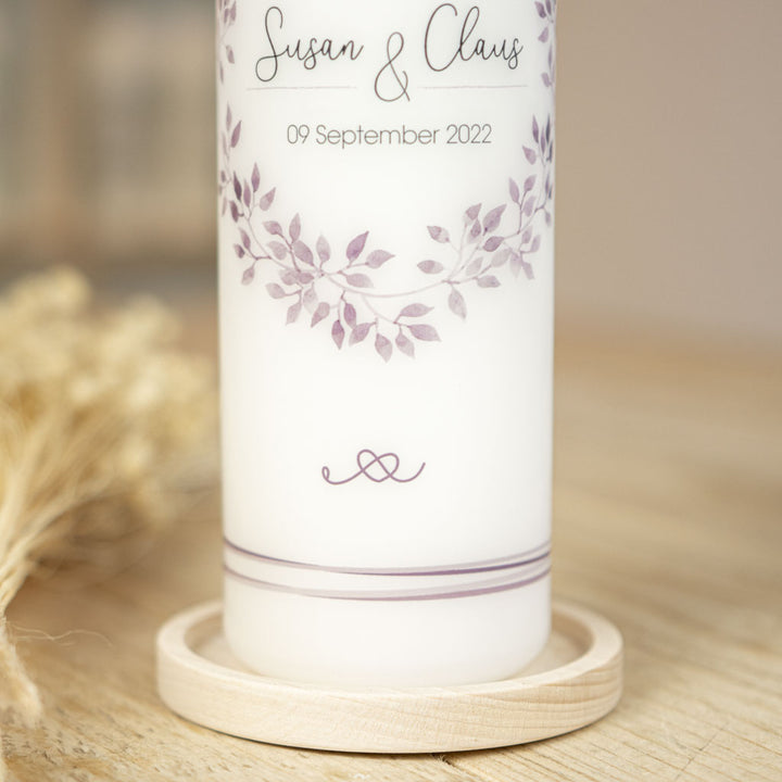 Hochzeitskerze lila Blumenkranz Herz