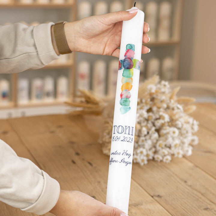 Kommunionkerze Regenbogenkreuz Toni Aquarell 2023
