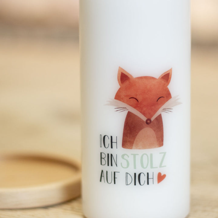 MUTmacher Kerze mit dem Aufdruck Ich bin stolz auf dich inkl. Fuchs