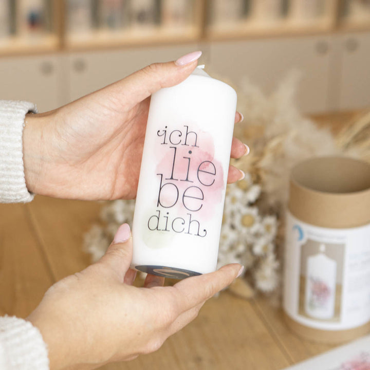 ich liebe dich als Botschaft auf einer Kerze