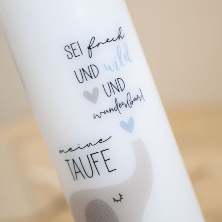 Taufkerze mit einem Taufspruch von Astrid Lindgren