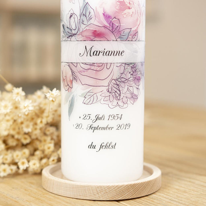 florale Trauerkerze mit Trauerdaten