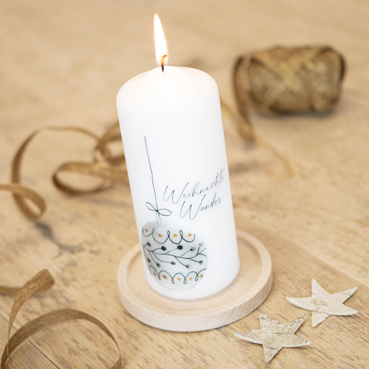Weihnachtskerze Weihnachtswunder mit Christbaumkugel